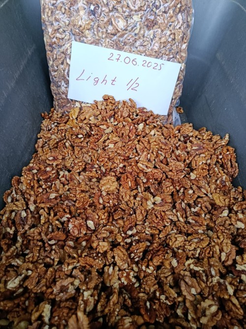 Fresh Walnuts, Shelled Walnuts